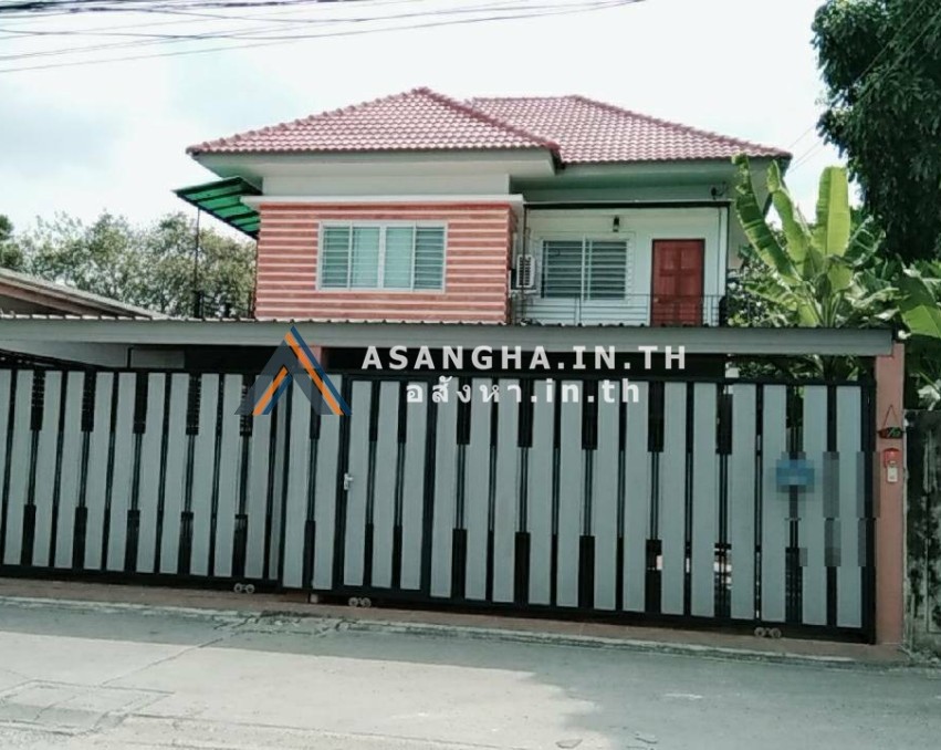 บ้านเดี่ยวให้เช่า 50 ตร.ว 3ห้องนอน2ห้องน้ำมีแอร์มีเฟอร์บางส่วน อยู่ เมกะบางนา กม.8