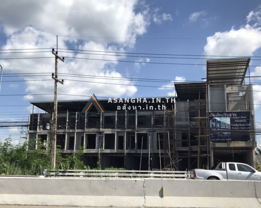 ขายทาวน์โฮม 3ชั้น สร้างใหม่ติดถนนเชียงใหม่-ฮอด